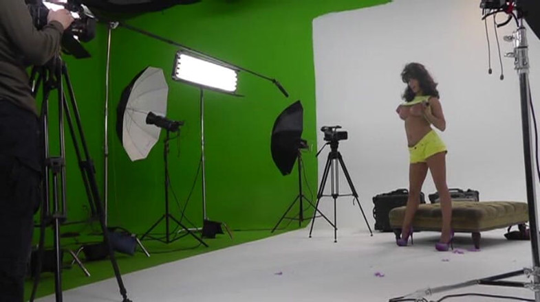 Adventures In Pornland: Đằng sau hậu trường của không traci lords bts