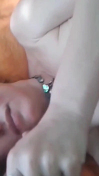 Amateur Blonde Vrouw Geniet Van Seksspelletjes