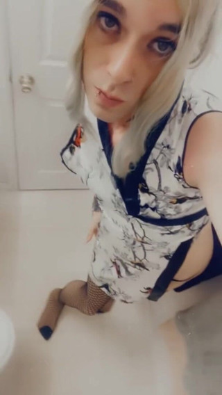 CarmenMelatonin: Kimono babe wil spelen