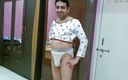 Cute &amp; Nude Crossdresser: Hot crossdresser femboy Sweet Lollipop w białym crop top i...