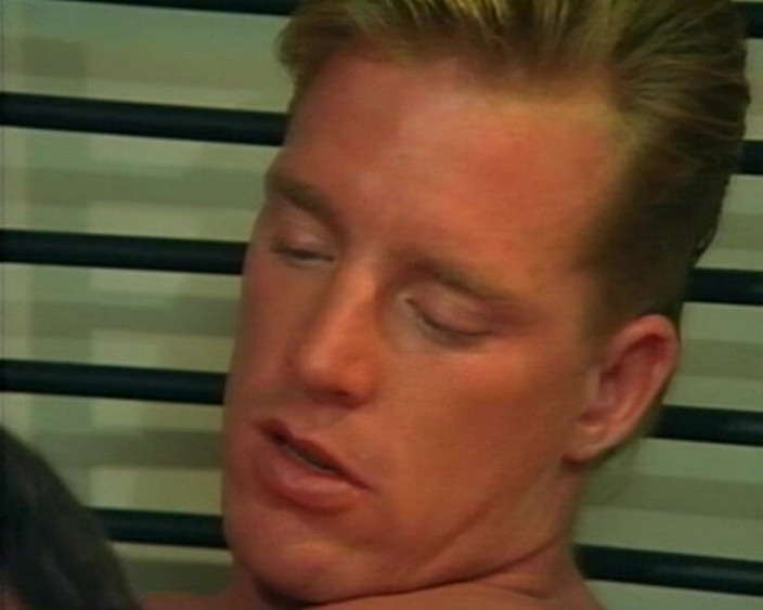 Gay vintage vibes: वाइल्ड फ्लो में बोल्ड हंक #5