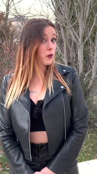 Skyla vergisst analsex für ihren ersten gangbang nicht