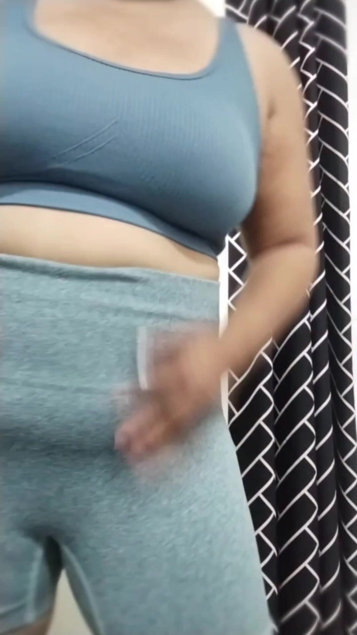 Creamyjoy: Sexy Filipina MILF, Dancing &amp; Teasing