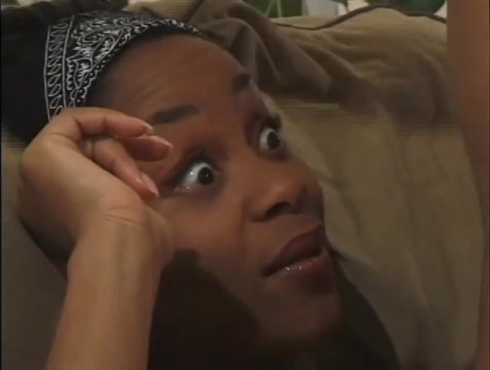 Africans Orgasm: Чорношкіра лесбіянка з великими цицьками лиже пизду, грає з ділдо
