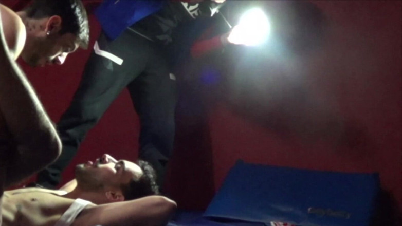 XXL gape hole used bareback by hard fuckers: โดนเย็ดสองครั้งโดยควยใหญ่