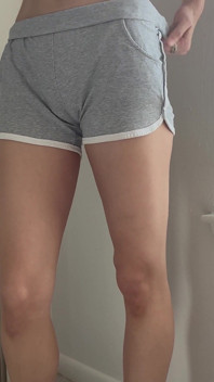 Sfw Wardrobe: 31 Shorts