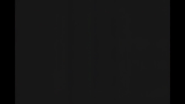 Little World: Seorang lesbian panas di tangga rumah