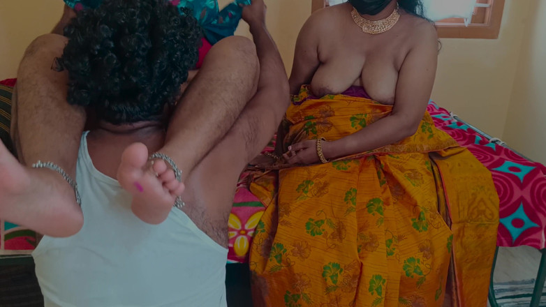Inba: Chicas familiares disfrutando de trío lésbico