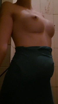 Meine Frau Verlässt Die Arbeit Und Verbringt Im Pornokino Mit Blasen Und Sperma-shots Von Fremden!