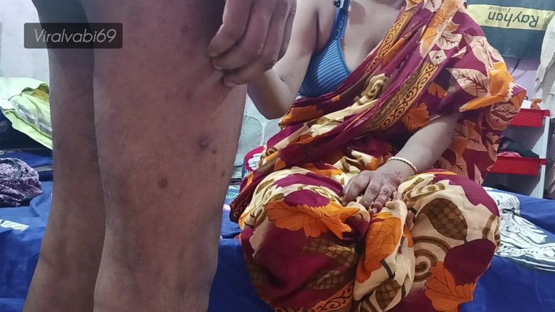 deshivairalvabi: Mama vitregă blocată, fiul vitreg fute un sunet clar