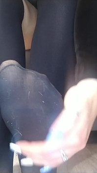 72 adoration des pieds de chaussettes hautes noires2