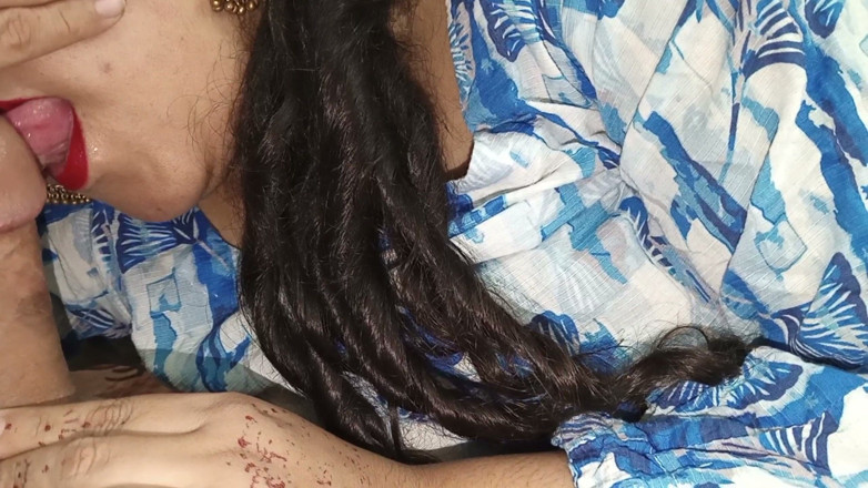 QueenbeautyQB: Follando con mi dulce esposa india, posición vaquera inversa