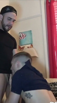 This Straigt Loves Beign Sucked