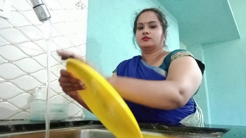 Your Disha: Dhaka gave utensils to desi bhabhi in the kitchen and...