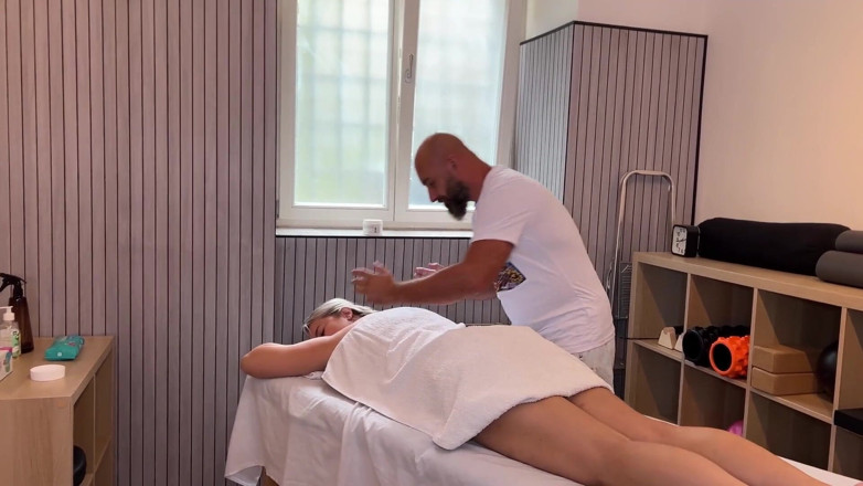 Amateur Homemade Porn: Czech Tourist MILF Fucked by Huge Cock Turkish Man in...