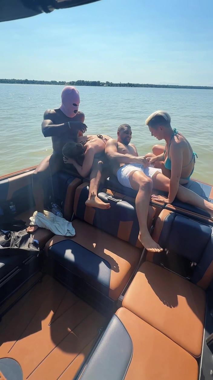 Jackrackemxxx: Смоктання човна і трахання в дупу