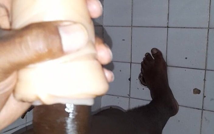 Black guy: Masturbándose s6 e3