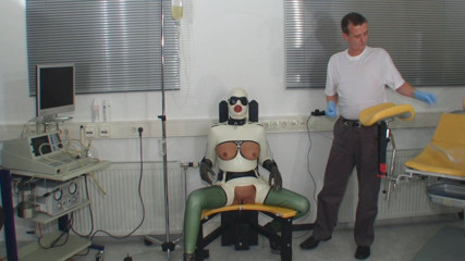 Rubber & Clinic Studio - 1ATOYS: Bizarre rubber experience