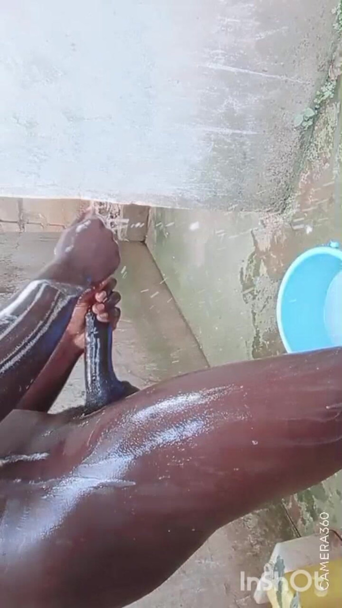 Hongi: BBC-Massageorgies in Afrika