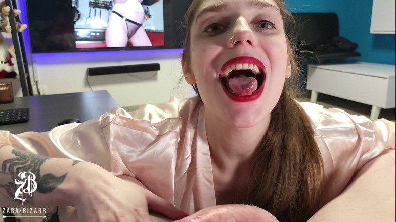 Zara Bizarr: Double Blowjob - Two Cocks for Pregnant Slut