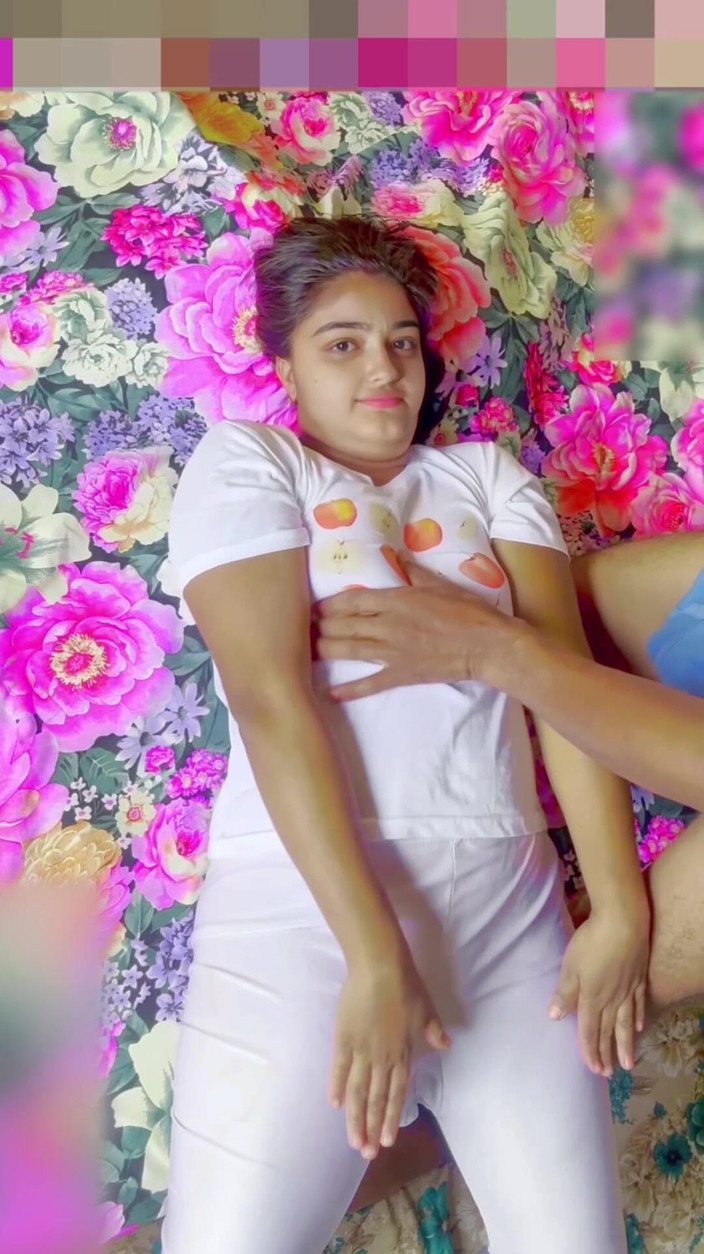 Your_aisha: Трах тугой киски красивой индийской девушки дези, секс-видео XXX, первый трах