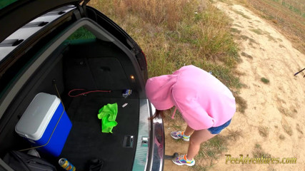 Pee Adventures: Rauchen mit voller blase