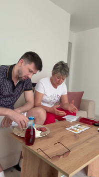 Nonna Anale - Tarrot Reading!!