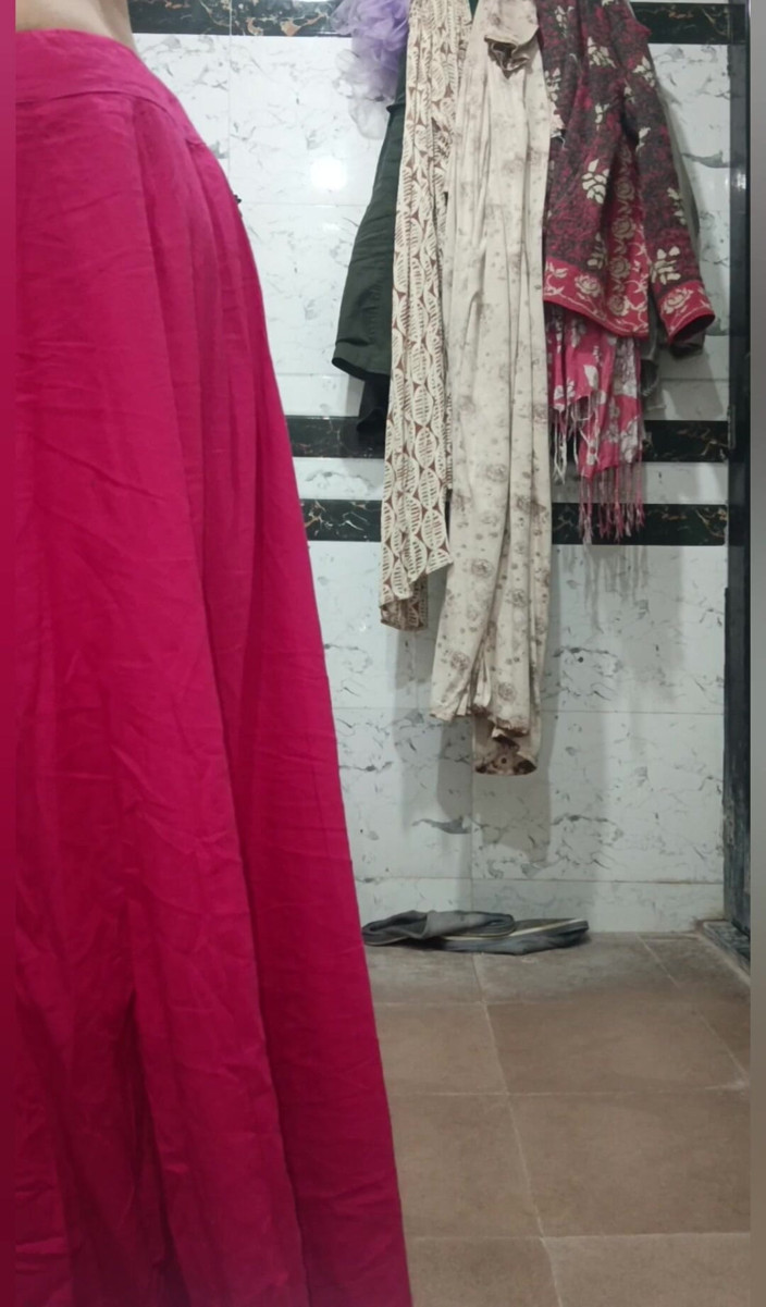 Priyahot77: Priya bhabi quay video nóng bỏng
