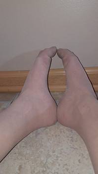 Sheer Nude Nylon Feet to Leak Over