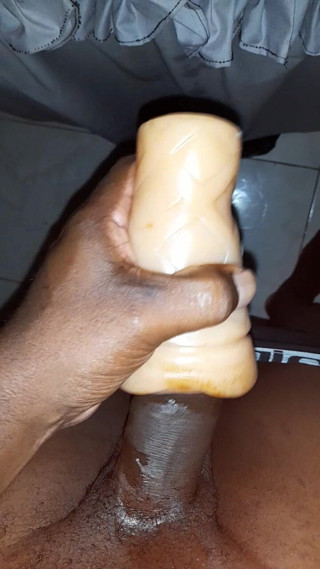 Islandvibes69: Jerking off S11 E5