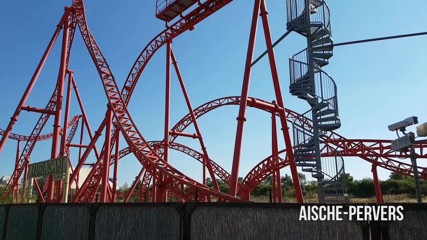 Aische Pervers: Najpierw roller coaster, potem głębokie gardło do piekła