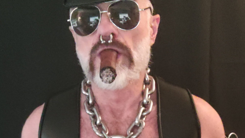 MusclesCigarsFFPig: Ayah tiri Punk Leather
