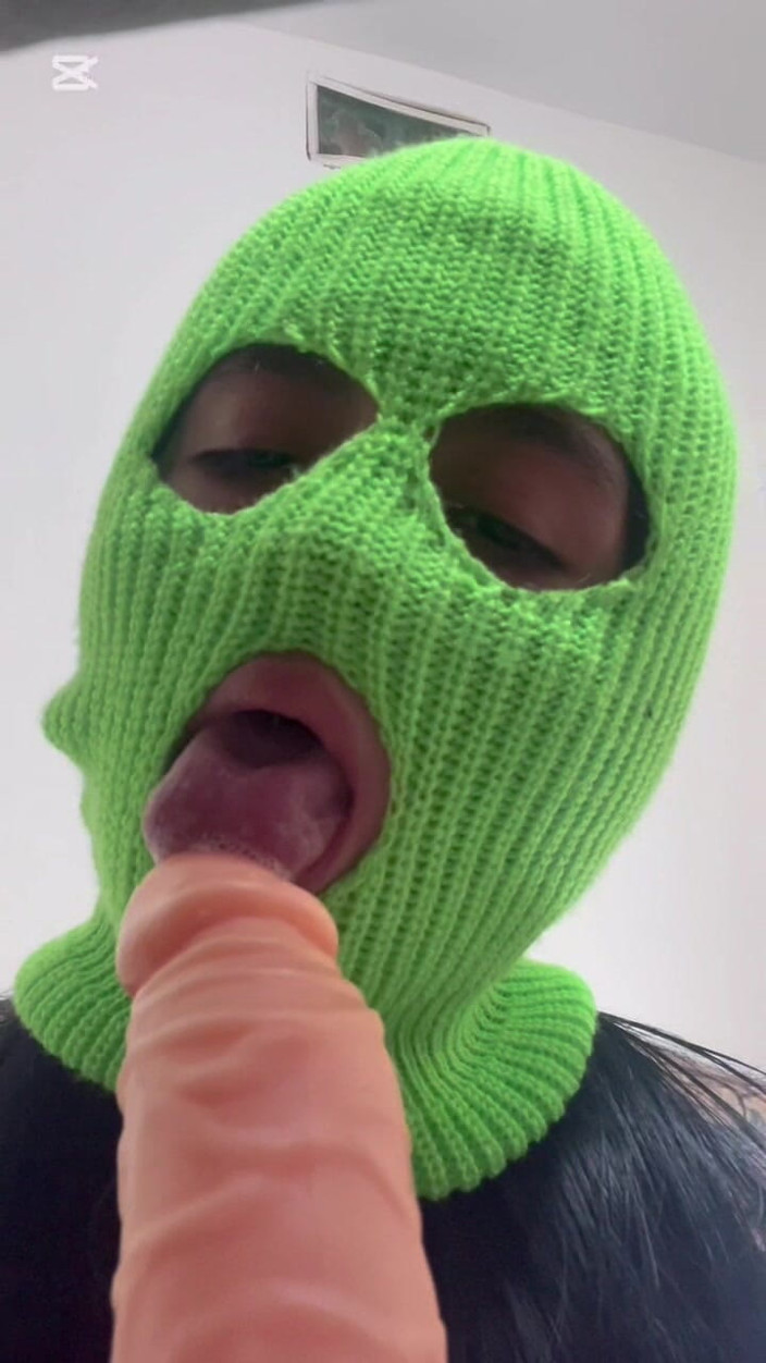 Dalyla: Jag älskar att suga viral