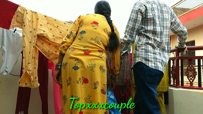 Topxxxcouple: Prachtige tieten Bhabhi echte neukpartij.