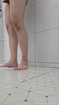 Sissy Kanisa Is Fingering Her Ass Hole While Taking Shower