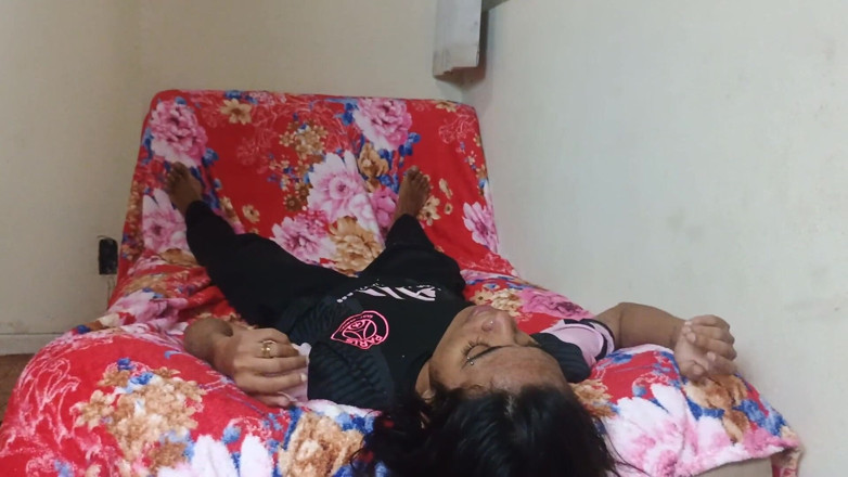 Rubi Torres: mainne apni sauteli bahan ke chehre par apni choot ragri,...