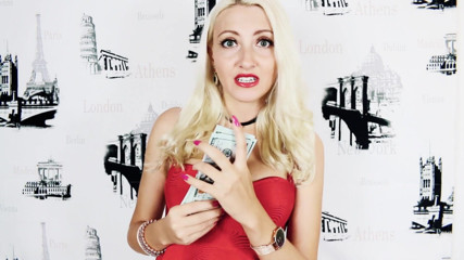 Helena Moeller: Umilire cu pulă mică de la zeița blondă