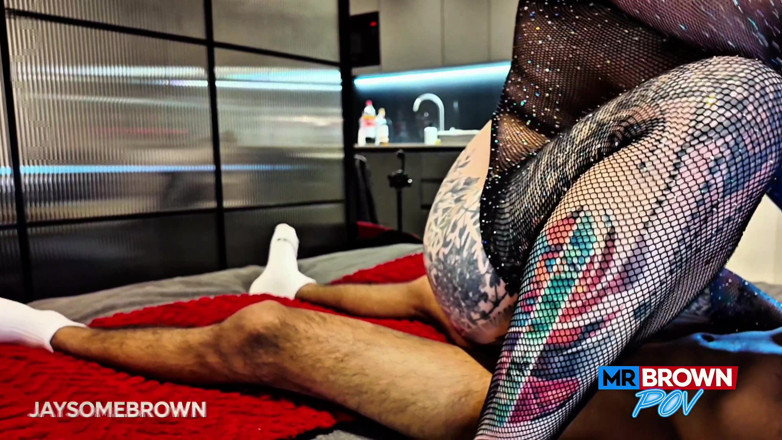 Jaysome brown: Mr brown pov - il ragazzo marrone incontra la regina lettone...