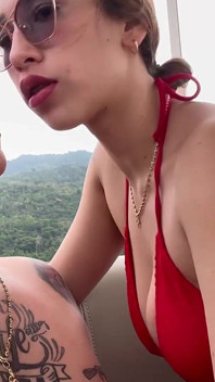 Fac Sex Cu Partenerul Celui Mai Bun Prieten Al Meu Într-o Excursie În Orașul Columbia