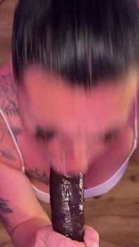 Deepthroat & Hút thuốc trước gương