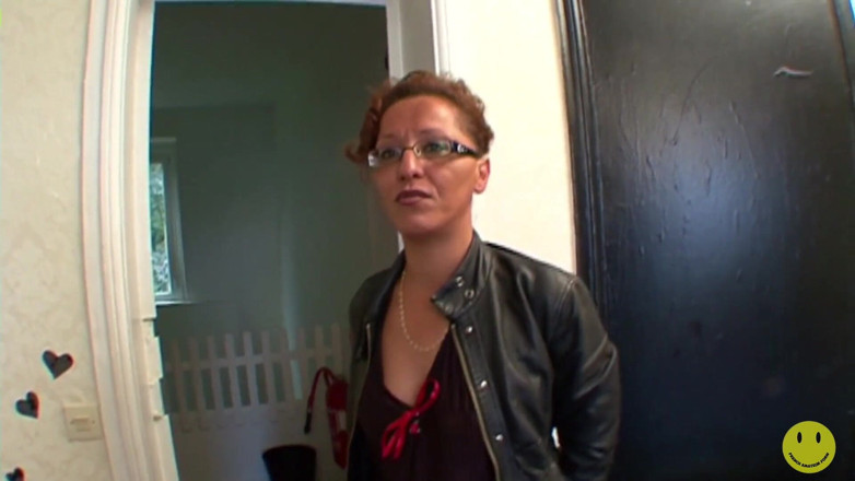 French Amateur Porn: Deze Arabische milf is kroes