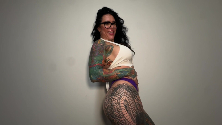 Bianca Bailee: ผัวนอกใจต้านทานสาวละติน bianca bailee เงี่ยนไม่ได้