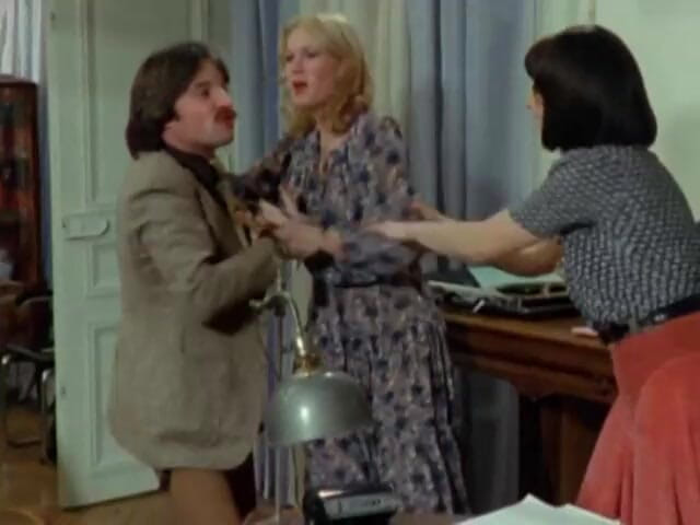 European Classics: Brigitte Lahaie Und Kathy Stewart Lutschen Den Chef Unter Dem...