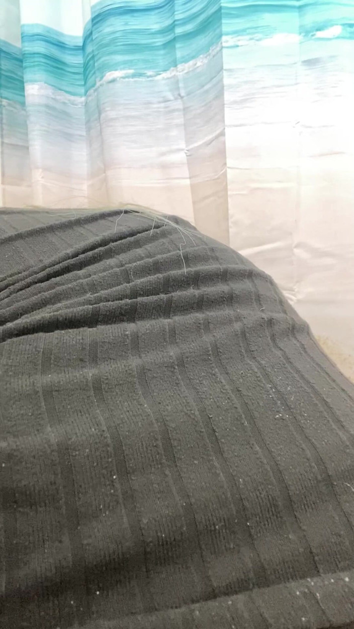 MadisonCD2025: Шлюшка-кроссдрессер сисси принимает член, а затем ложится назад, и она мужик и мачеха милфа, что это будет лол нравится трахать ее