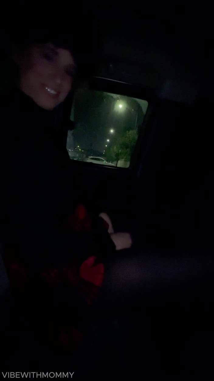 VibeWithMommy: Najgorsze porno, jakie kiedykolwiek zobaczysz