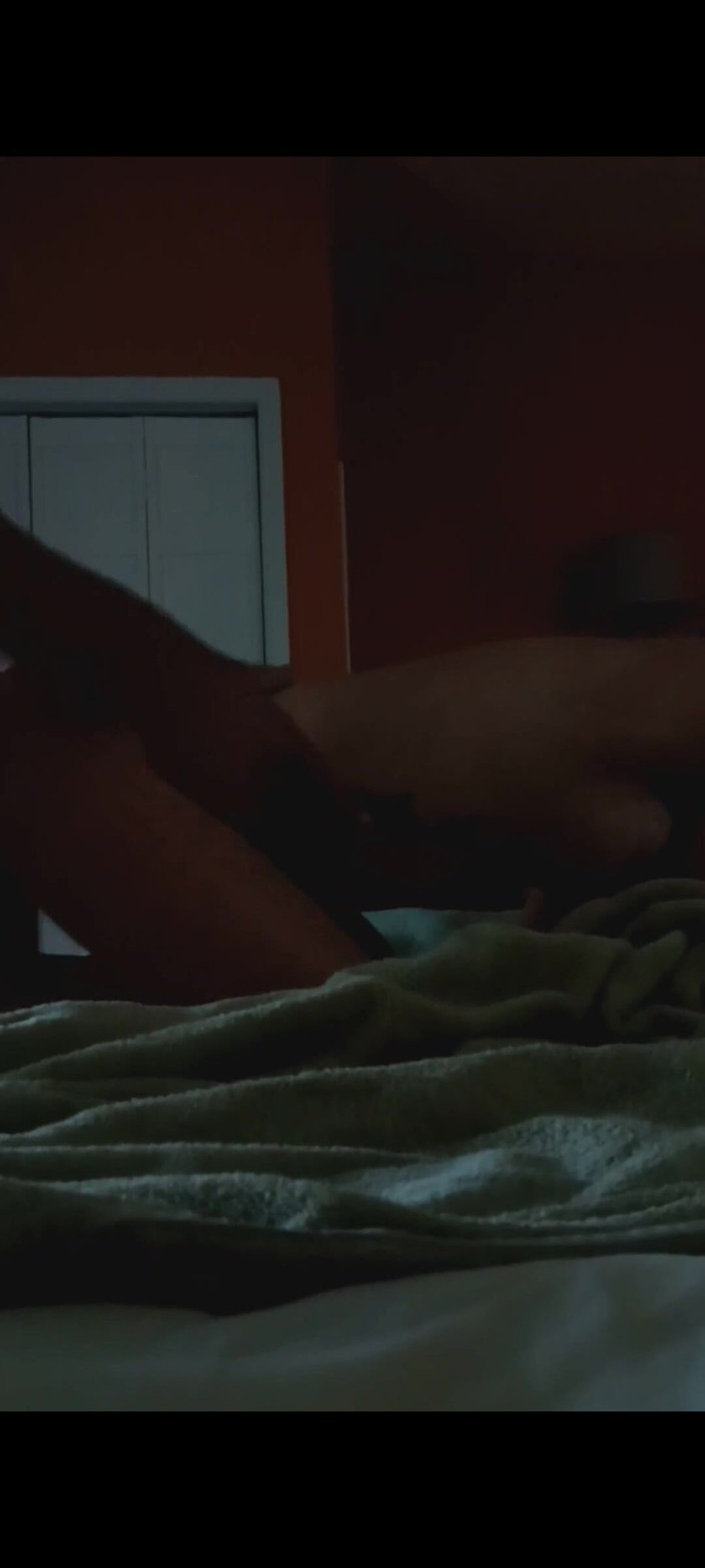 Pussy hound: La sorellastra ha un gran culo sexy scopata duramente a...