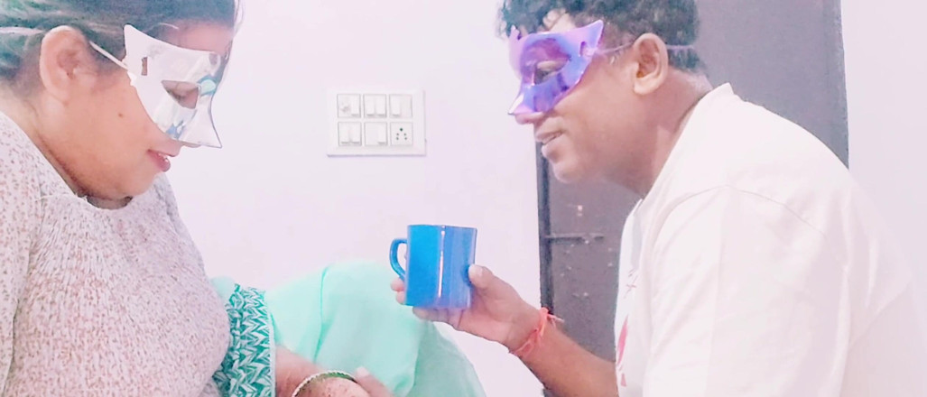 Xpriya sex: Sexy Priya Bhabhi Gave Blowjob in Green Sari.