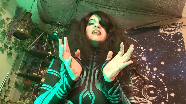 Geeky Femdom: Hela phá hủy Captain America