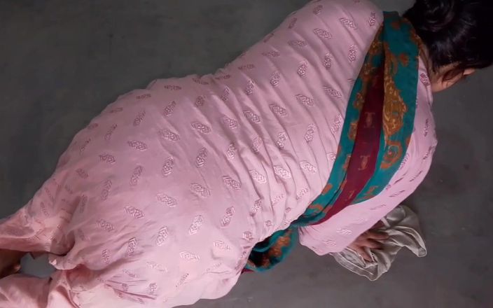 QueenbeautyQB: घर के मालिक ने अपनी नौकरानी को उसकी कड़ी मेहनत के लिए पुरस्कृत किया