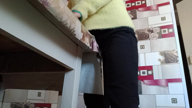 Lesbian-illusion: Sorellastra si masturba da sola con orgasmi multipli - Lesbian_illusion